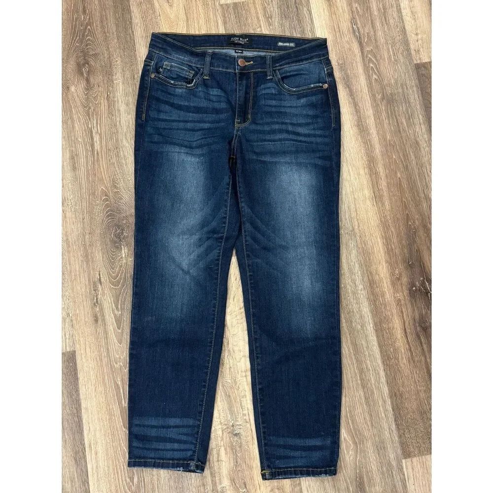 Judy Blue Relaxed Fit Jeans Women’s 11/30